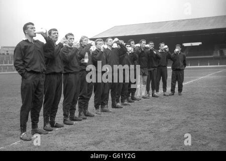 Fußball - FA-Cup-Finale aufbauen - Manchester United - Old Trafford Stockfoto