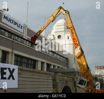 Abbruch von Wembley Stockfoto