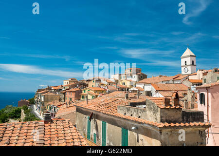 Dächer von Capoliveri, Insel Elba, Livorno, Toskana, Italien Stockfoto