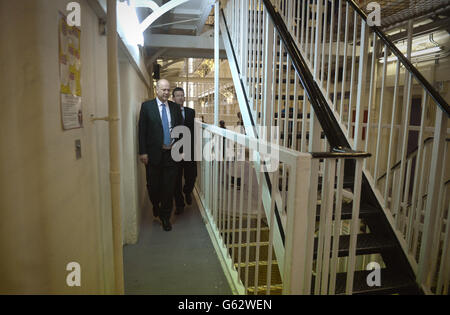 Minister-Besuch in Pentonville prison Stockfoto