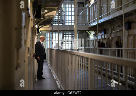 Minister-Besuch in Pentonville prison Stockfoto