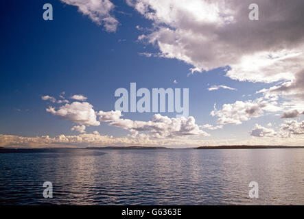 Klar Suny tagsüber Ansicht des Puget Sound von Fähre in der Nähe von Seattle; Washington; USA Stockfoto