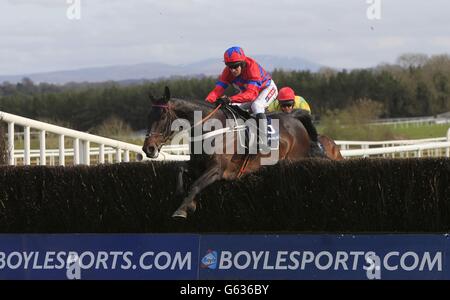 Horse Racing - Festival 2013 - Boylesports Tag - Punchestown Racecourse Stockfoto