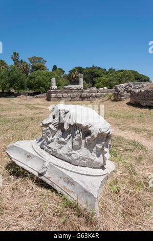 Säule Sockel am Heiligtum der Aphrodite in Kos-Stadt, Kos (Cos), die Dodekanes, die Agora, South Aegean Region, Griechenland Stockfoto