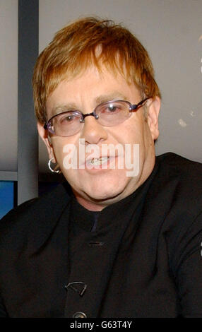 Elton John Flüssigkeit News Stockfoto