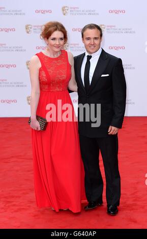 Jennie McAlpine und Alan Halsall kommen für die Arqiva British Academy Television Awards 2013 in der Royal Festival Hall, London, an. Stockfoto