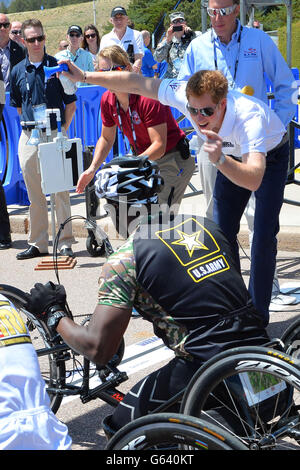 Prinz Harry während der Warrior Games Radsportveranstaltung auf der Basis der US Air Force Academy in Colorado Springs, USA. Stockfoto