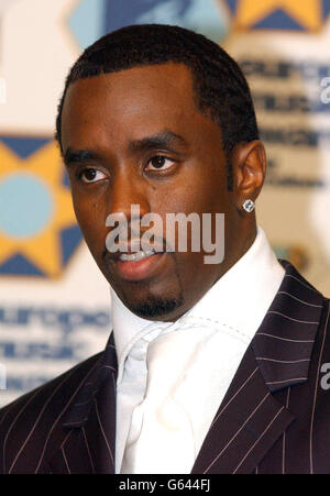 MTV Europe Music Awards 2002 Gastgeber P. Diddy Teilnahme an den Preisen, im Palazzo Sant Jordi, Barcelona, Spanien. Stockfoto