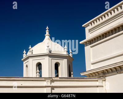 CADIZ, SPANIEN - 13. MÄRZ 2016: Das Balneario de Nuestra Senora de la Palma Real-Gebäude in Cadiz Stockfoto