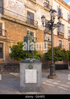 CADIZ, SPANIEN - 13. MÄRZ 2016: Statue von Francisco de Mirand Stockfoto