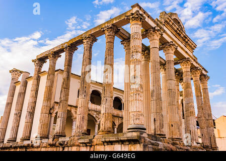 Tempel der Diana. Dieser Tempel ist ein städtisches Gebäude, das Cityforum. Römische Stadt von Emerita Augusta, Mérida Stockfoto