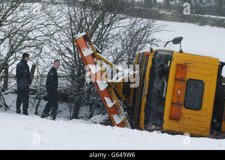 Schneepflug Crash in Belfast Stockfoto