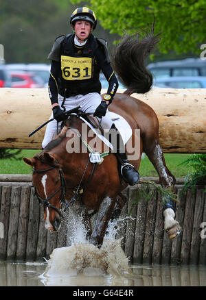 Pferdesport - 2013 Dodson &amp; Horrell Chatsworth International Horse Trials - Tag drei - Chatsworth House Stockfoto