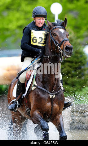 Pferdesport - 2013 Dodson &amp; Horrell Chatsworth International Horse Trials - Tag drei - Chatsworth House Stockfoto