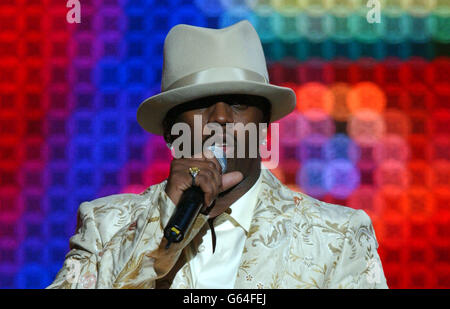 P Diddy- MTV Europe Awards. Moderator P. Diddy auf der Bühne während der MTV Europe Music Awards 2002, im Palazzo Sant Jordi, Barcelona, Spanien. Stockfoto