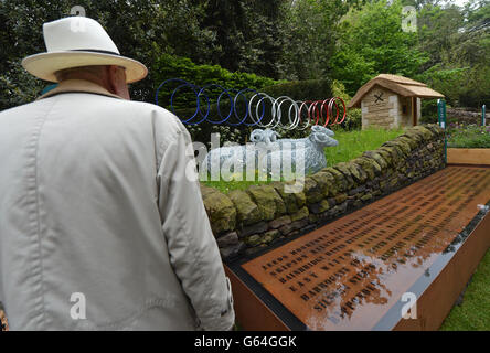 Allgemeine Ansicht des 'Welcome to Yorkshire' Gartens während der RHS Chelsea Flower Show, London. Stockfoto