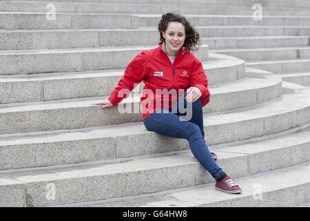 Kristie Reid während des Clipper 13-14 Round the World Yacht Race Fotocall auf den Stufen der Guildhall in Portsmouth, Hampshire. Stockfoto