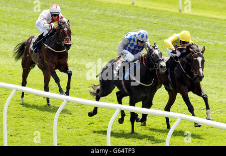 Racing - Derby Trial Weekender - Lingfield Park Rennbahn Stockfoto