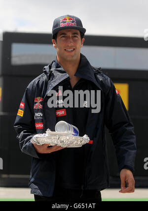 Toro Rossos Daniel Ricciardo beim Training auf dem Circuit de Catalunya, Barcelona. Stockfoto