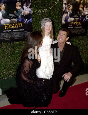 Brosnan & Vavasseur - Evelyn Premiere Stockfoto