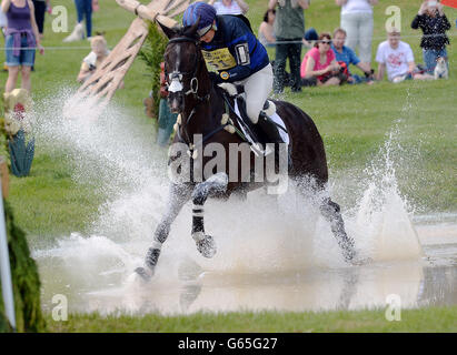 Pferdesport - 2013 Equi-Trek Braham International Horse Trials - Tag drei - Braham Park Stockfoto