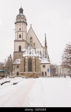 Thomaskirche (St. Thomas Church) im Winter, Deutschland, Leipzig Stockfoto