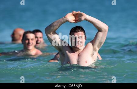 Rugby Union - 2013 British and Irish Lions Tour - British and Irish Lions Training Session - City Beach. Britische und irische Löwen Brian O'Driscoll während einer Genesungssitzung am City Beach in Perth in Australien. Stockfoto