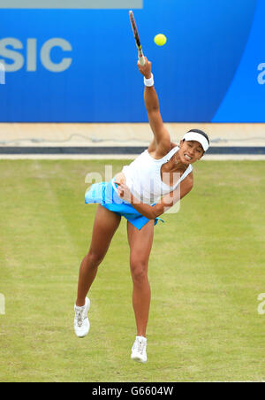 Tennis - AEGON Classic 2013 - Tag zwei - Edgbaston Priory Club. Die britische Anne Keothavong steht während ihres Spiels mit der US-Amerikanerin Alison Riske während des AEGON Classic im Edgbaston Priory, Birmingham, zur Verfügung. Stockfoto