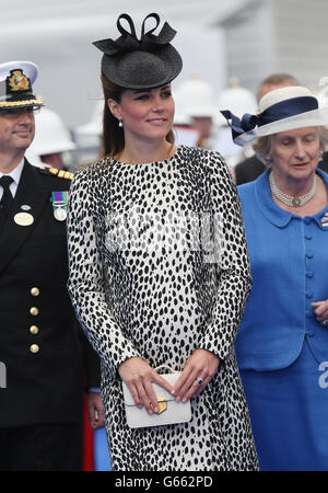 Die Herzogin von Cambridge am Ocean Terminal in Southampton während der Zeremonie, wo sie Princess Cruises' neuestes Schiff, Royal Princess, in ihrer Eigenschaft als Godmother des Schiffes nannte. Stockfoto