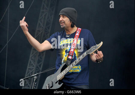 Phil Campbell von Motorhead Gesten während des Download Festivals im Castle Donnington. Stockfoto