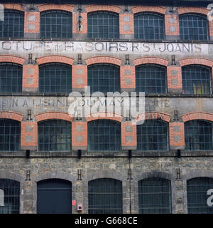 Eine stillgelegte Besteck Fabrik befindet sich in "Fabriken das Tal", in Thiers, Puy de Dôme, Frankreich, Europa Stockfoto