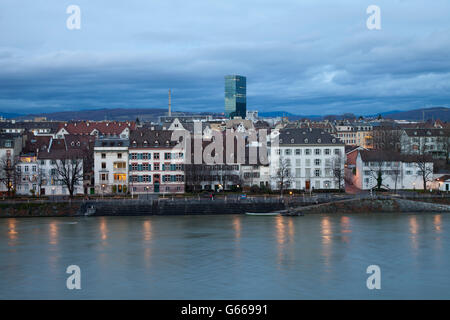 Bank des Rheins, oberen Rheinweg, Dämmerung, Basel, Kanton Basel-Stadt, Schweiz, Europa, PublicGround Stockfoto