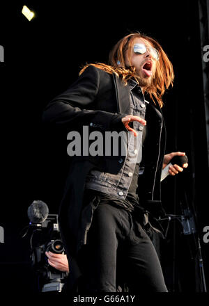 Jared Leto von 30 Seconds to Mars tritt am dritten Tag des Download Festivals im Castle Donington auf. Stockfoto