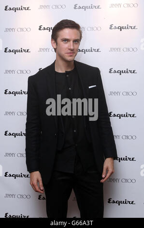 Dan Stevens nimmt an der Jimmy Choo & Esquire London Collections: Men Opening Night Party im Loulou's in London Teil. Stockfoto