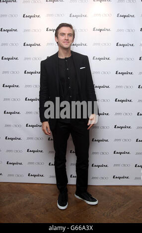 Dan Stevens nimmt an der Jimmy Choo & Esquire London Collections: Men Opening Night Party im Loulou's in London Teil. Stockfoto