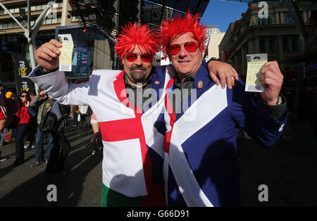 Rugby Union - 2013 British and Irish Lions Tour - erster Test - Australien gegen British and Irish Lions - Suncorp Stadium. Lions-Fans im Zentrum von Brisbane vor dem 1. Test mit Australien im Suncorp Stadium in Australien. Stockfoto