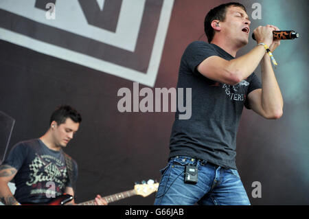 Bradley Arnold von 3 Doors Down tritt beim Download Festival in Caslte Donnington auf. Stockfoto