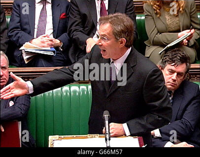 Premierminister Tony Blair reagiert auf die Fragen des Premierministers im Unterhaus, London. Stockfoto