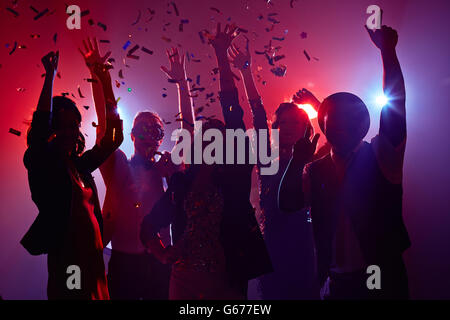 Maskerade-Silvesterparty Stockfoto