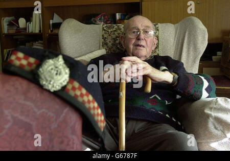 Robert Kincaid findet WWII Kugel Stockfoto