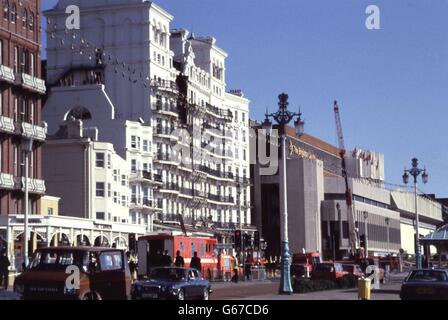 Szene vor dem Grand Hotel, Brighton. 10/10/04: Am Dienstag, den 12. Oktober 2004, ist es der zwanzigste Jahrestag der Bombe von Brighton. Stockfoto