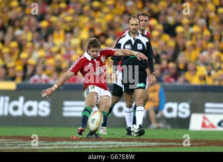 Rugby Union - 2013 British and Irish Lions Tour - Dritter Test - Australien gegen British and Irish Lions - ANZ Stadium. Leigh Halfpenny, der britische und der irische Lions, schlägt eine zweite Halbpenalty Stockfoto