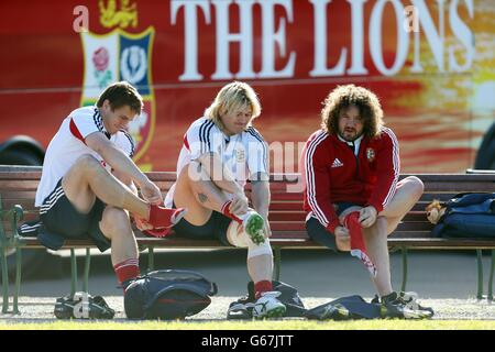 Jonathan Davies, Richard Hibbard und Adam Jones von British and Irish Lions (von links nach rechts) während der Trainingseinheit am Scotch College, Melbourne in Australien. Stockfoto