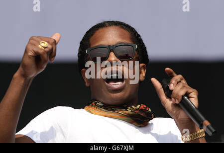 ASAP Rocky auf der Hauptbühne im Yahoo! Wireless Festival, im Queen Elizabeth Olympic Park im Osten Londons. Stockfoto