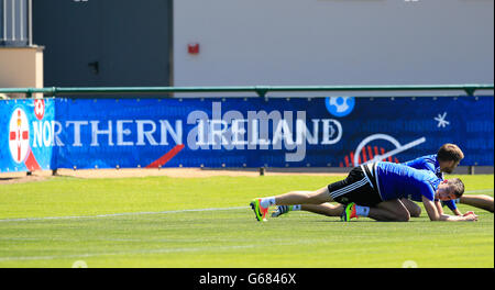 Northern Ireland Paddy McNair während einer Trainingseinheit bei Saint-Georges-de-Reneins. Stockfoto