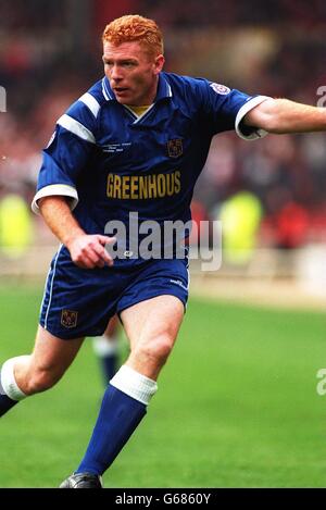 AUTOWINDSCREENS Schild FINAL - SHREWSBURY V ROTHERHAM Stockfoto