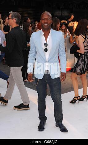 The Lone Ranger Premiere - London. Kevin Adams bei der britischen Premiere des Lone Ranger im Londoner Kino Odeon West End. Stockfoto