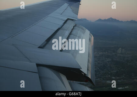 Nahaufnahme der Flaps einer Boeing 747-400 von China Airlines, die in Vancouver landet Stockfoto