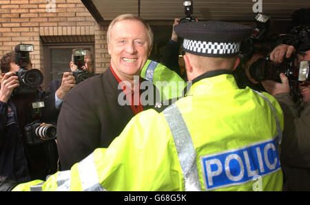 Chris Tarrant vor Gericht Stockfoto