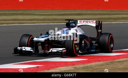 Motorsport - 2013 Formel-1-Test Für Junge Fahrer - Tag Drei - Silverstone. Susie Wolff im Williams am dritten Tag der Formel-1-Nachwuchsfahrer testet in Silverstone, Northampton. Stockfoto